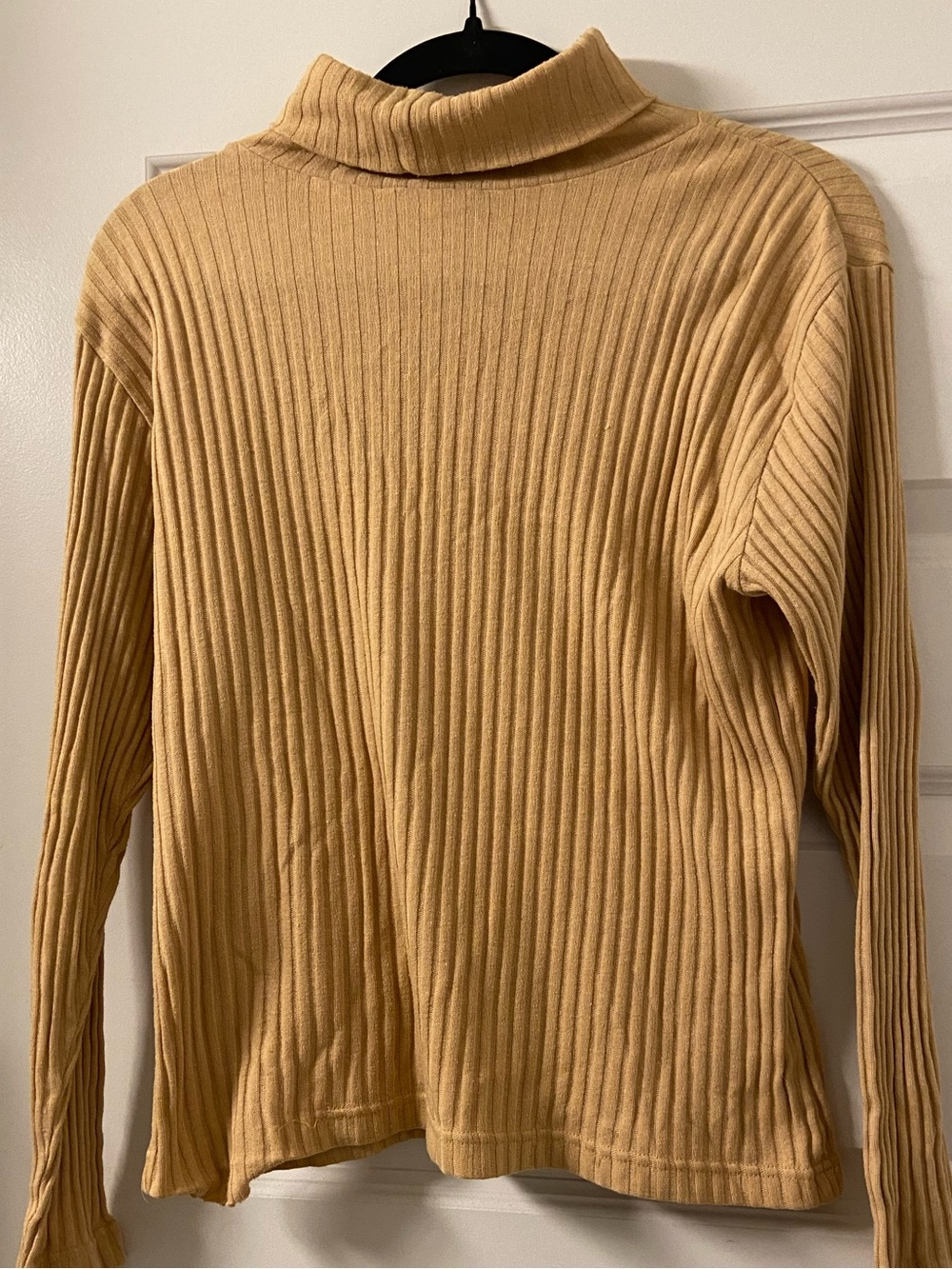 Ribbed Turtleneck Sweater in Camel